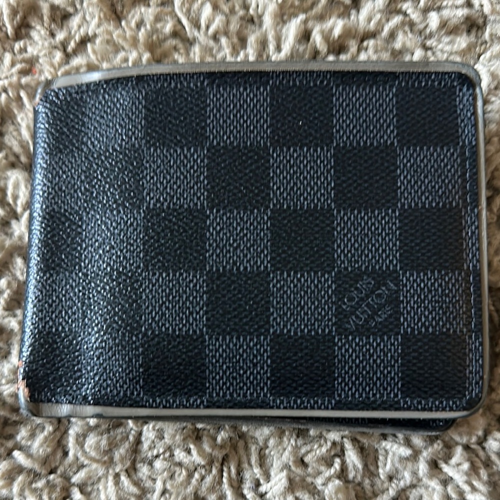Louis Vuitton Black Slender Wallet Damier Design